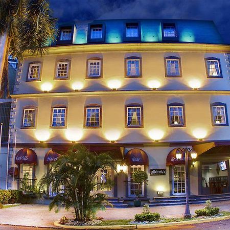 Deville Hotel Panama Stadt Exterior foto