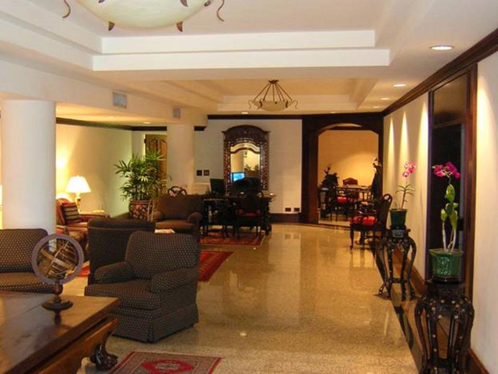 Deville Hotel Panama Stadt Exterior foto