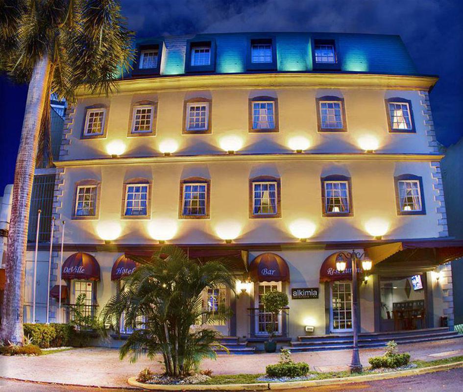 Deville Hotel Panama Stadt Exterior foto